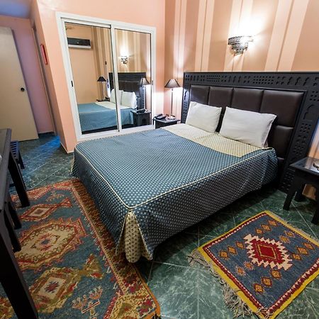 Hotel Akouas Meknes Room photo