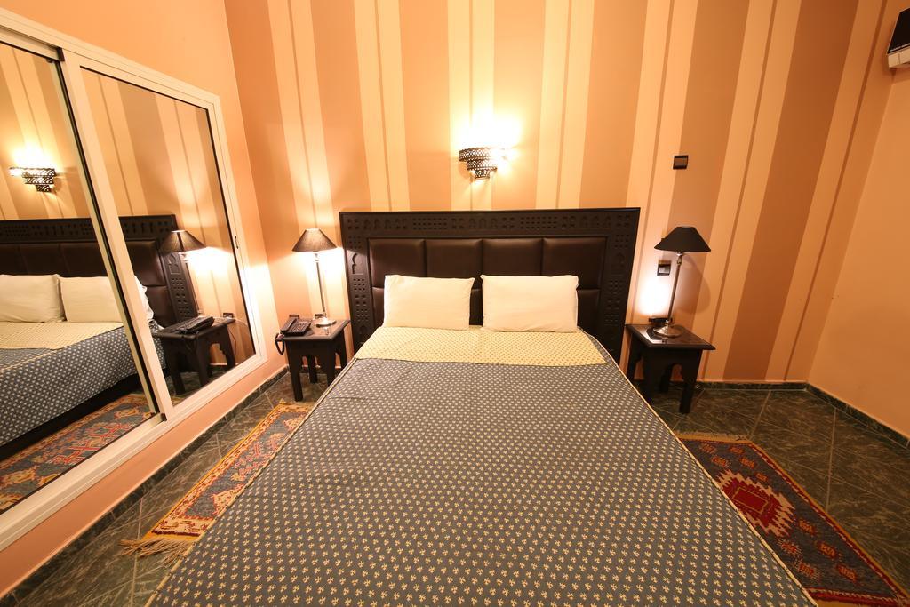 Hotel Akouas Meknes Exterior photo